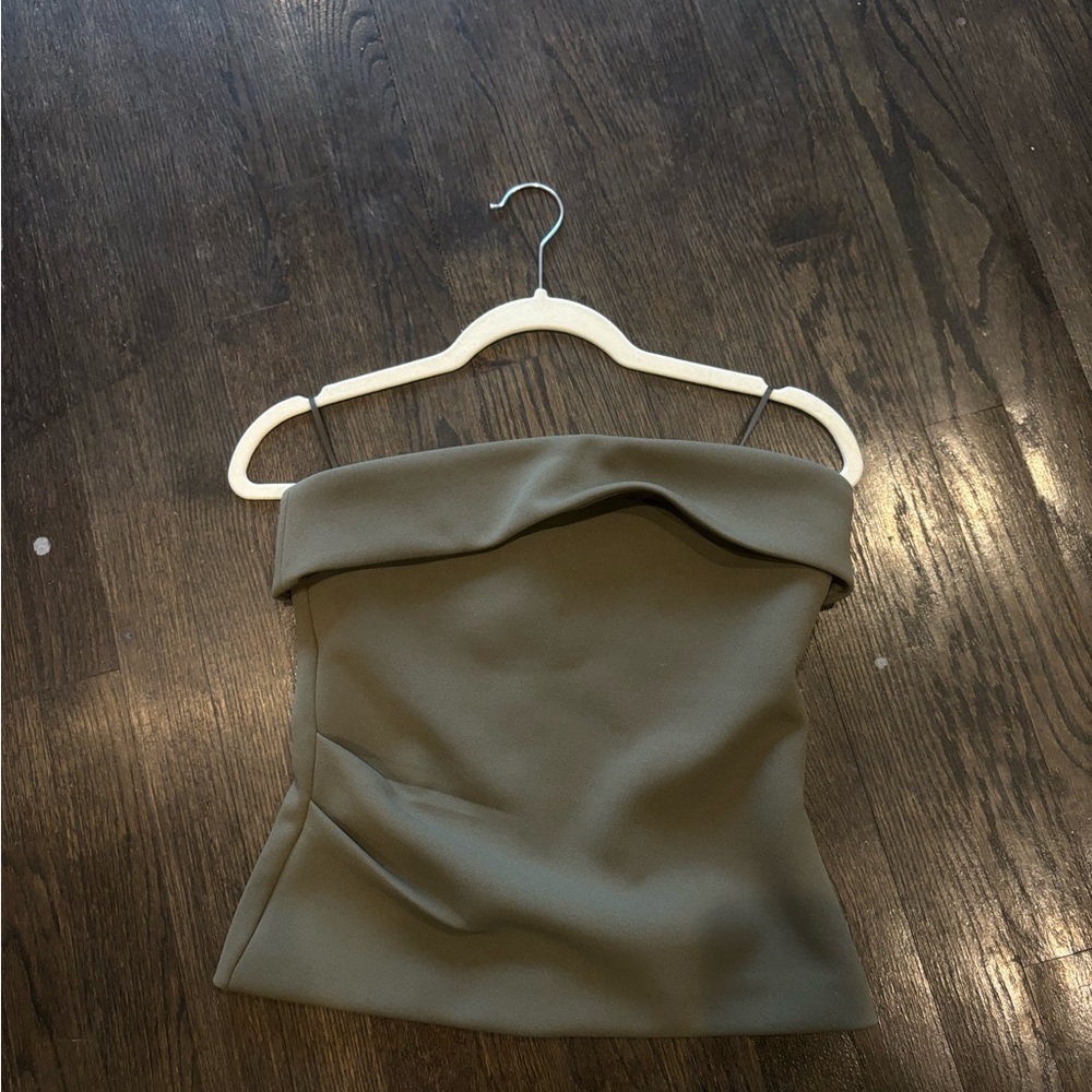 Aritzia Babaton Strapless Top